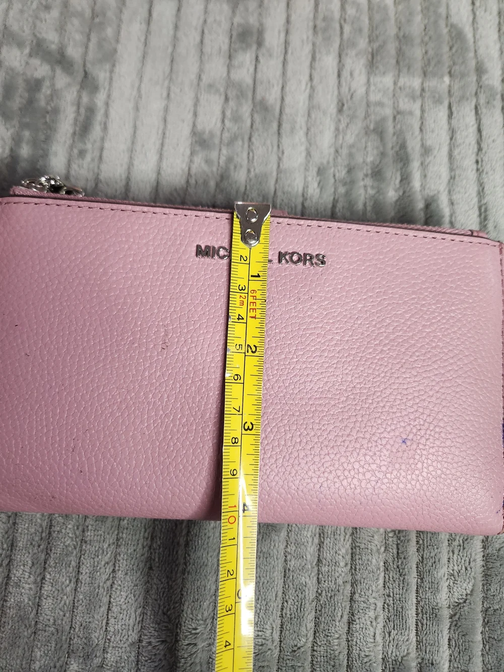 MICHAEL Michael Kors Adele Double-Zip Pebble Leather phone Wristlet Lilac Pink